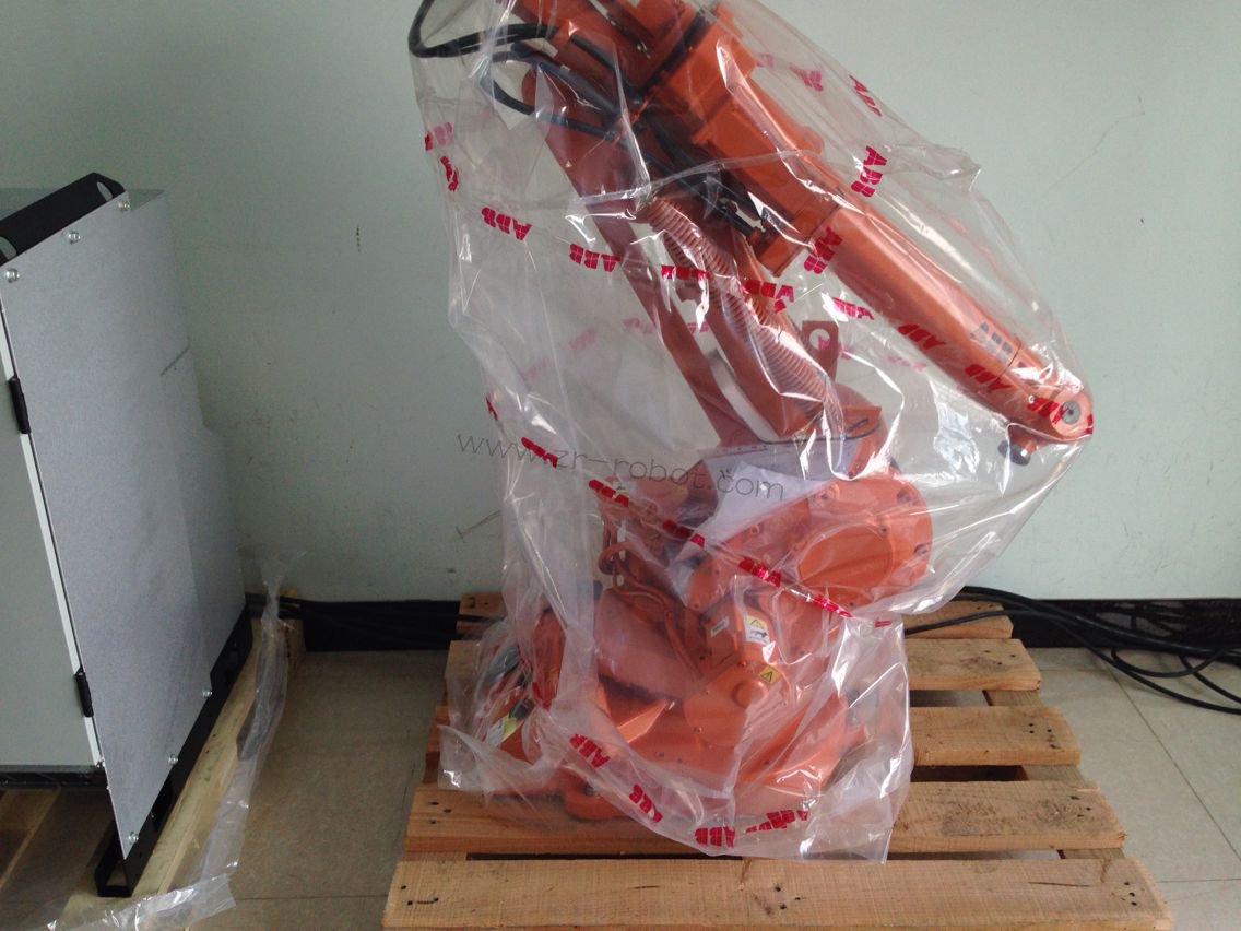 ABB��Ϳ�C���˙Cе��IRB 4400��Ҫ�����I��