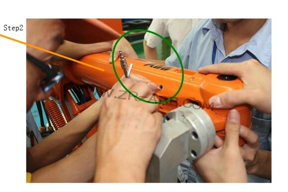 ABB�C����IRB2400ϵ���ŷ�늙C�S���b���E����