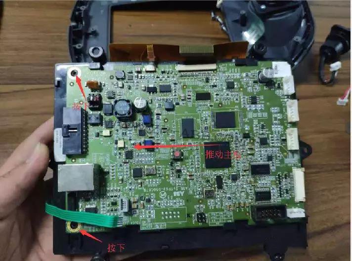 ABB�C(j��)����ʾ�����S�޲���^(gu��)�̼����Q���E