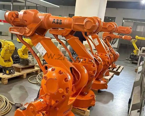 ABB�C����IRB2400�Cе�ֱ��BӋ��